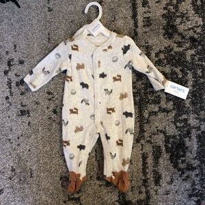 Carter's 2 piece set- animals Pattern Footies